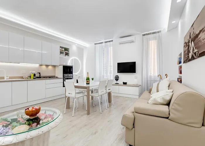 Bmga L The White Crown In Testaccio *