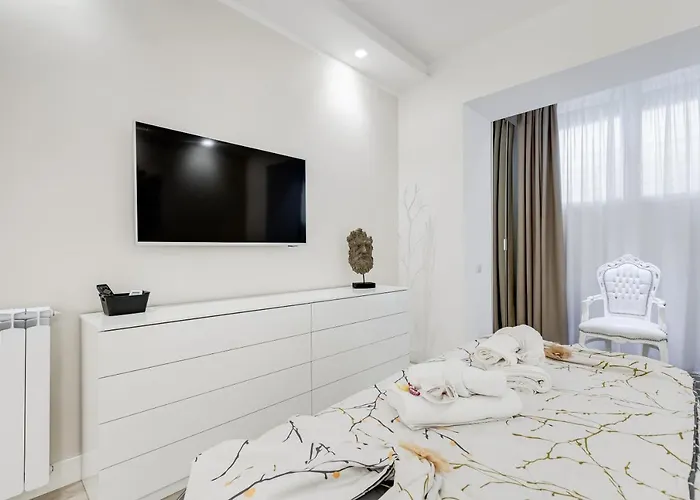 Apartament Bmga L The White Crown In Testaccio Rzym