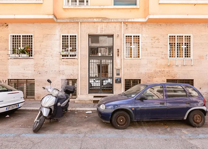 Bmga L The White Crown In Testaccio