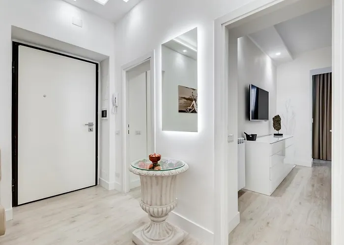 Bmga L The White Crown In Testaccio * Rzym